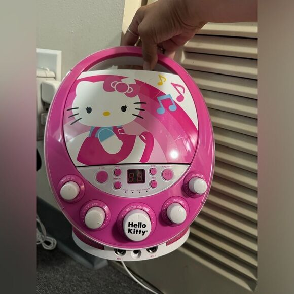 Hello Kitty Disco Party CDG Karaoke Machine CD Player No Microphone, Tested - Picture 2 of 12